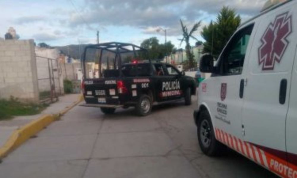 Dos heridos por choque con transporte público en Tecamachalco