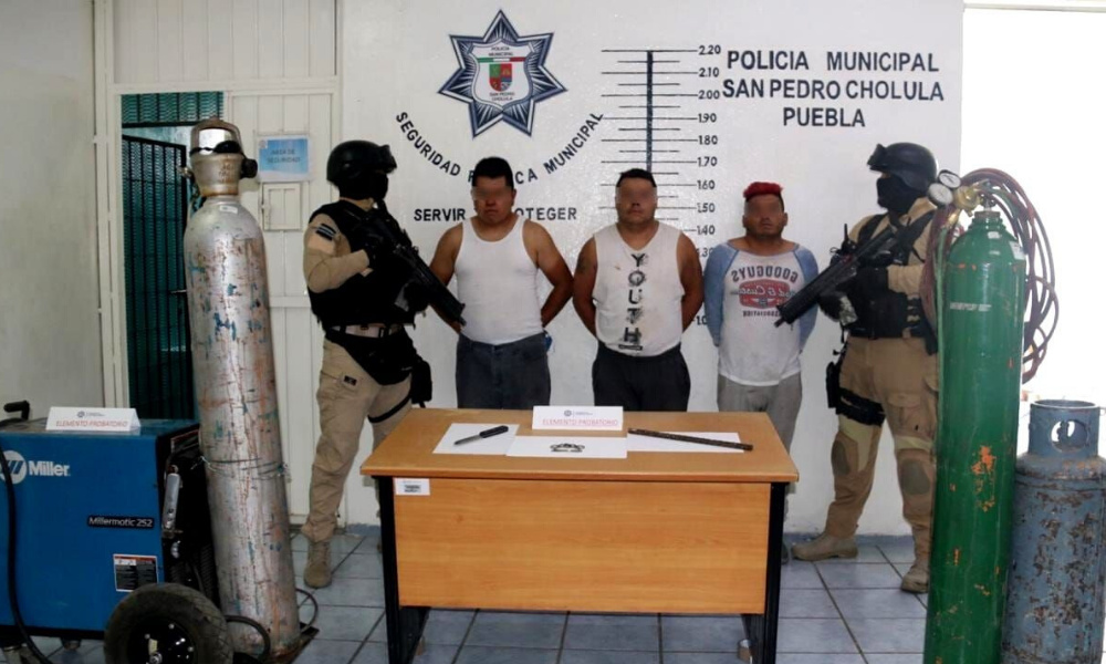 Detienen a 3 por robo en San Pedro Cholula