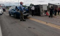 Vuelca auto en la Puebla-Tehuacán; hay tres personas lesionadas