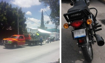 Motociclista se inconforma por infracción; bloquea carril de RUTA y termina detenido