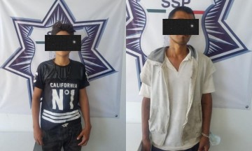 Detienen a dos sujetos en Izúcar de Matamoros; uno de ellos menor de edad por portación de Marihuana