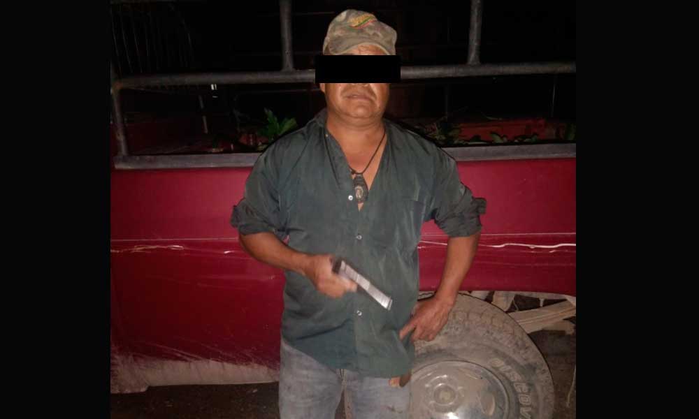 Detienen a sujeto armado en Xochiltepec