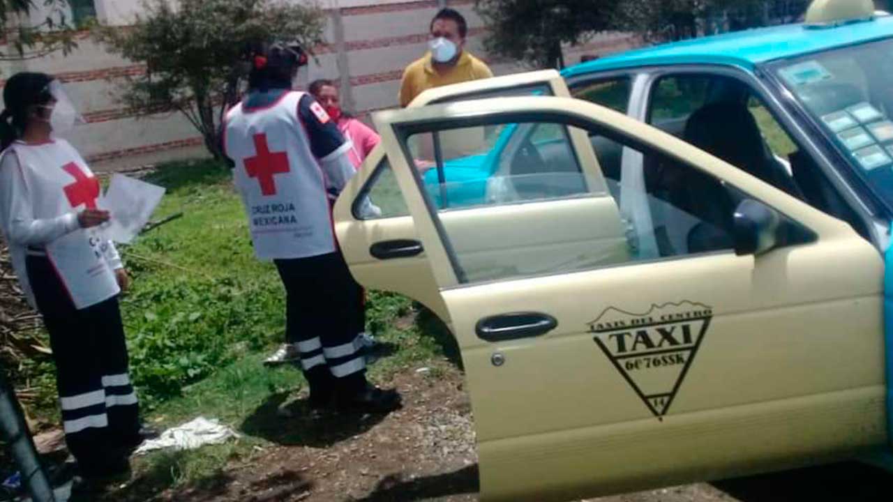 Muere pasajero de taxi en Huejotzingo, al parecer de Covid-19