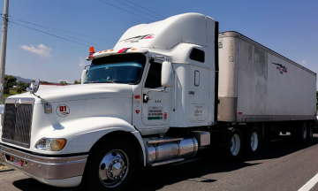 Recuperan tráiler robado con 40 toneladas de azúcar