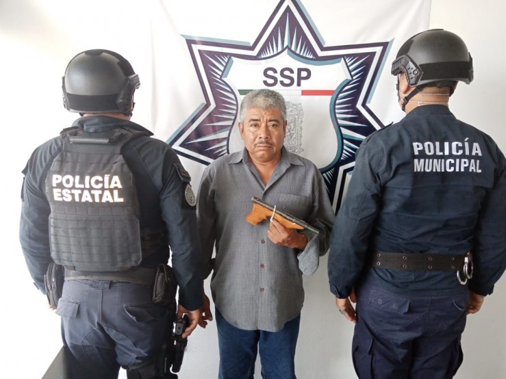 Detienen a sujeto por portar arma ilegal en Izúcar de Matamoros