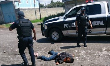 Los peritos embalaron tres casquillos percutidos calibre 9 milímetros.