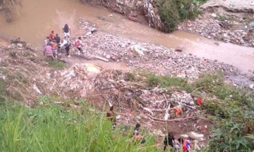 Salvan a motociclista accidentado en Amozoc porque ambulancia nunca llegó