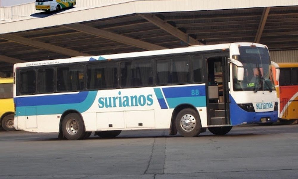 Asalto a usuarios de transporte público de la línea Surianos