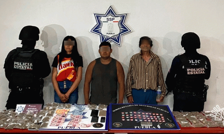 Detienen a tres peligrosos narcovendedores en Atlixco 