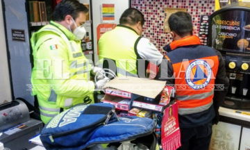 Empleada de Oxxo recibe descarga eléctrica en Lomas de Loreto