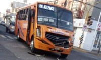 Ministeriales chocan contra unidad del transporte público en Huejotzingo; FGE dice que no fue su unidad