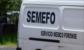 La peor parte del encontronazo se la llevaron los tripulantes de la motocicleta.