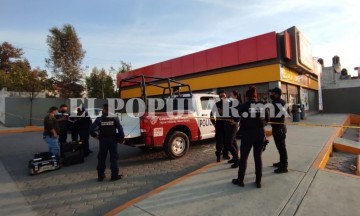 Resultó herido en la  clavícula y en el abdomen.