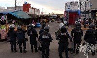 Policía Estatal impide venta ilegal de alcohol en el Mercado Morelos