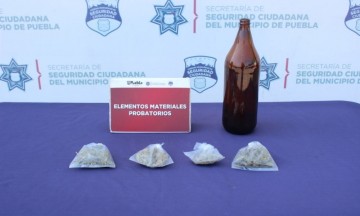 Detienen a cuatro con droga en la capital poblana