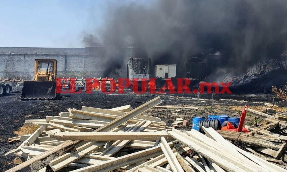Domingo ardiente: Bomberos sofocan cuatro incendios en Puebla 