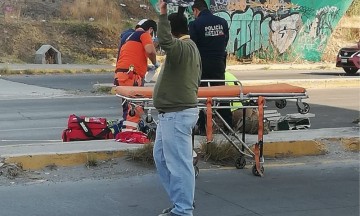 Motociclista terminó herido al caer varios metros en la habitacional Bugambilias