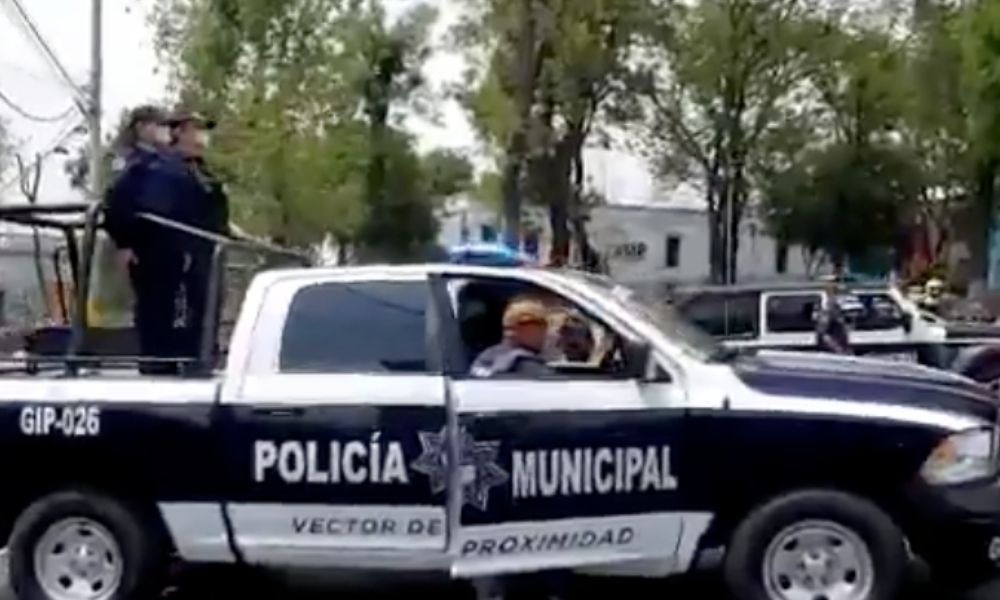 Sujeto ebrio provoca movilización policial en la unidad habitacional Manuel Rivera Anaya