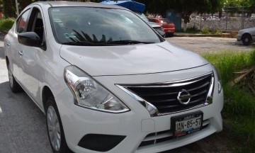 Atracan a conductor de plataforma, le roban unidad en Coronango