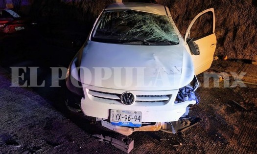 Abandonan automóvil chocado, otra vez en el Periférico y el bulevar Carmelitas