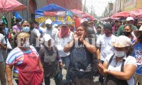 Ambulantes impiden detención de "El Fede" y golpean a ministeriales en el Centro Histórico de Puebla