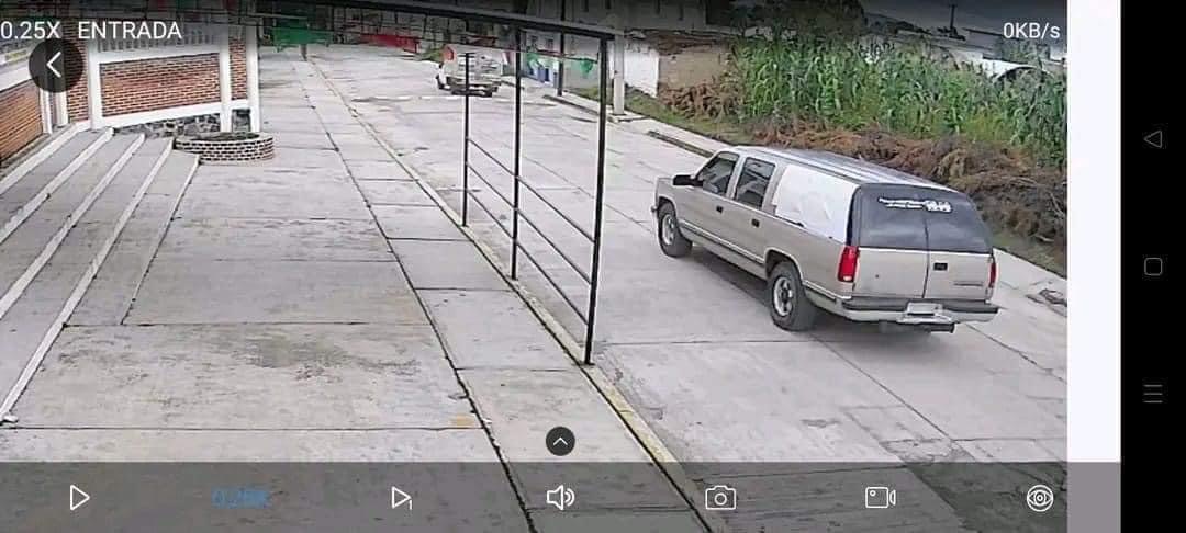 Camioneta y lugar donde ocurrió el hecho