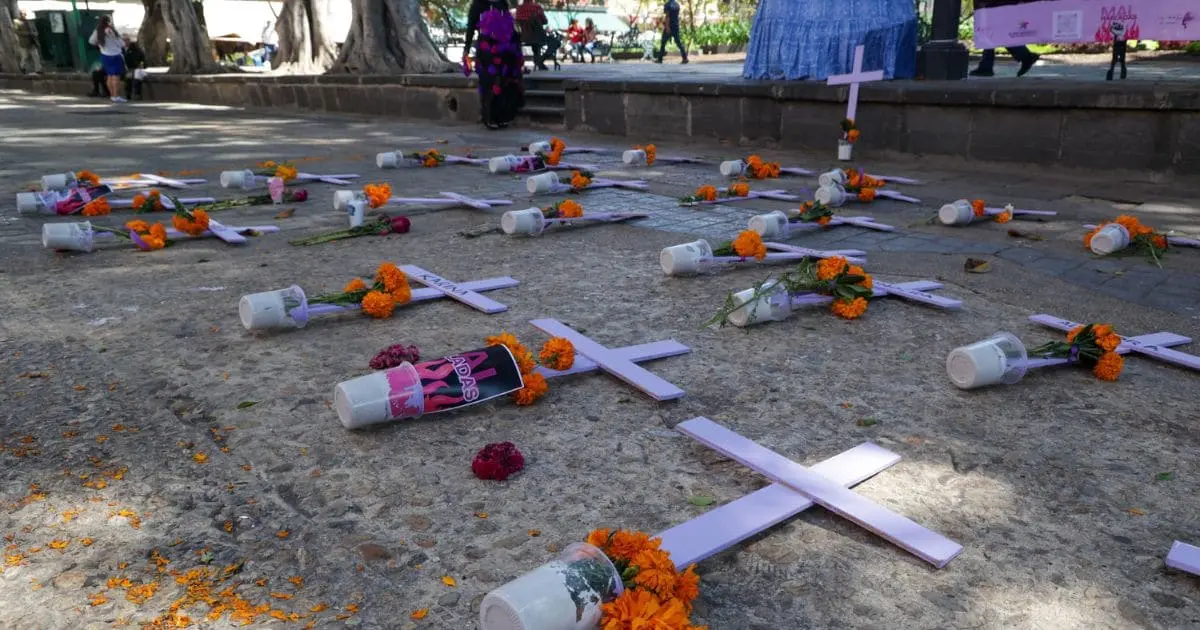 Homenaje a víctimas de feminicidio en el zócalo de Puebla/EsImagen