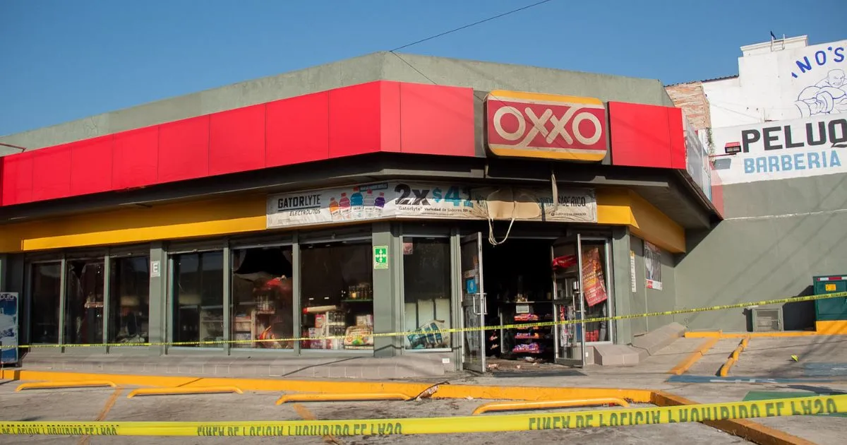 Puebla instala torres de seguridad y botones de alarma en 30 tiendas OXXO/Ilustrativa/ EsImagen