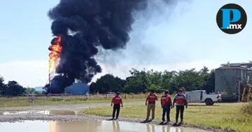 Habitantes del municipio compartieron por redes sociales el incendio del pozo petrolero.