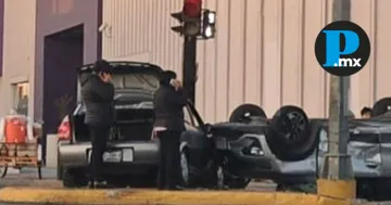 El accidente ocurrió a la altura de la tienda departamental Suburbia El accidente ocurrió a la altura de la tienda departamental Suburbia