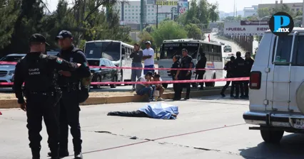 Las versiones iniciales indican que una camioneta particular impact&oacute; a la motocicleta