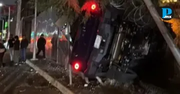 Fallece motociclista arrollado por camioneta en V&iacute;a Atlixc&aacute;yotl