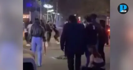 Denuncian ri&ntilde;a de j&oacute;venes en Angel&oacute;polis; autoridades no intervienen