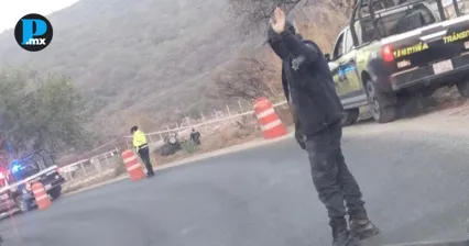 Elementos de la Polic&iacute;a Municipal y Tr&aacute;nsito de Iz&uacute;car de Matamoros acudieron al lugar