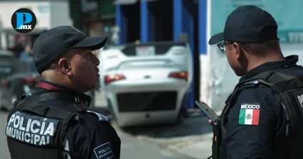 Elementos municipales detuvieron a ambos j&oacute;venes 