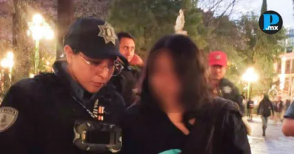 Polic&iacute;a Tur&iacute;stica localiza en el Z&oacute;calo de Puebla a joven reportada como desaparecida en Veracruz 