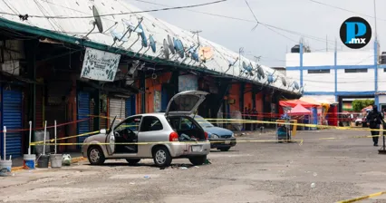 Sujetos disfrazados de mariachis atacan a comerciantes en Mercado Morelos