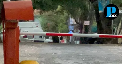 Elementos de Protecci&oacute;n Civil y seguridad resguardaron el &aacute;rea en el balneario Agua Azul tras confirmarse el fallecimiento de un menor por ahogamiento.