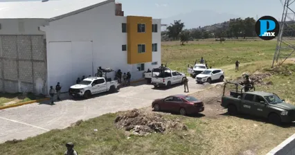 Autoridades federales y estatales catearon una bodega en San Jer&oacute;nimo Caleras como parte de la estrategia &ldquo;Cero Robos&rdquo;.
