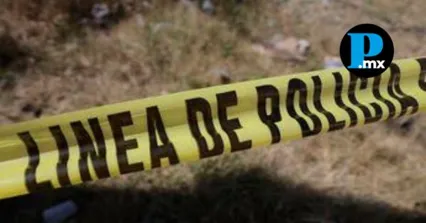 Elementos de seguridad acordonaron la zona del ataque armado en la colonia Cruz Verde, donde un docente de bachillerato fue interceptado y asesinado mientras se dirig&iacute;a a su centro de trabajo.