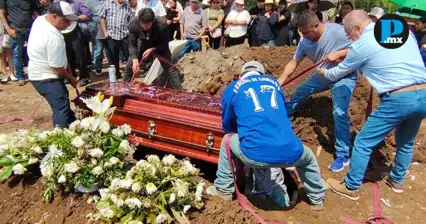 As&iacute; fue el &uacute;ltimo adi&oacute;s a Blanca Adriana en Huauchinango