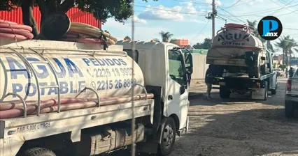 Autoridades federales aseguraron un pozo clandestino y 10 pipas en Xochimehuacan, Puebla.