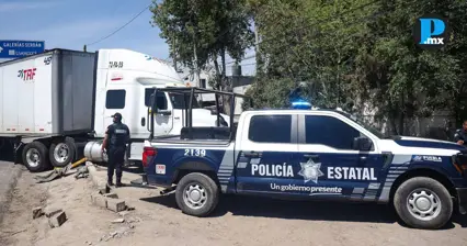 Bandas usan bodegas para ocultar tr&aacute;ileres robados en Puebla