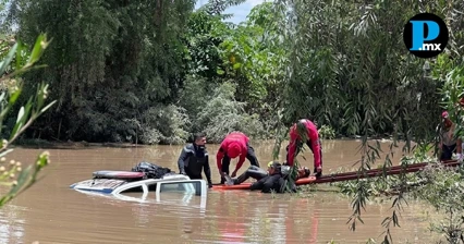 Hallan tres cuerpos tras arrastre de patrulla en Ocoyucan