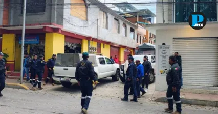 Una mujer y sus dos hijos fueron hallados sin vida en Huauchinango; autoridades investigan posible intoxicaci&oacute;n.