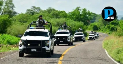 Efectivos del Ej&eacute;rcito Mexicano inician patrullajes e inspecciones en v&iacute;as de comunicaci&oacute;n y empaquetadoras de la zona aguacatera de Michoac&aacute;n.