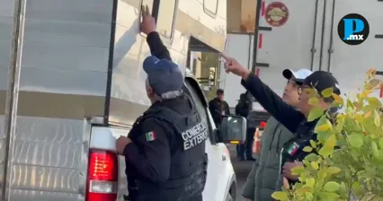 Operativo contra mercanc&iacute;a de contrabando provoca tr&aacute;fico en Puebla