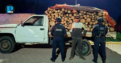 Caen cuatro hombres con 300 troncos y 131 costales de carb&oacute;n