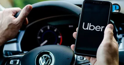 Denuncian en redes presunto acoso de conductor de Uber contra joven en Puebla