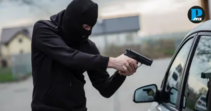 Enca&ntilde;onan a menor de edad en Santa Clara Ocoyucan para despojar a familia de camioneta